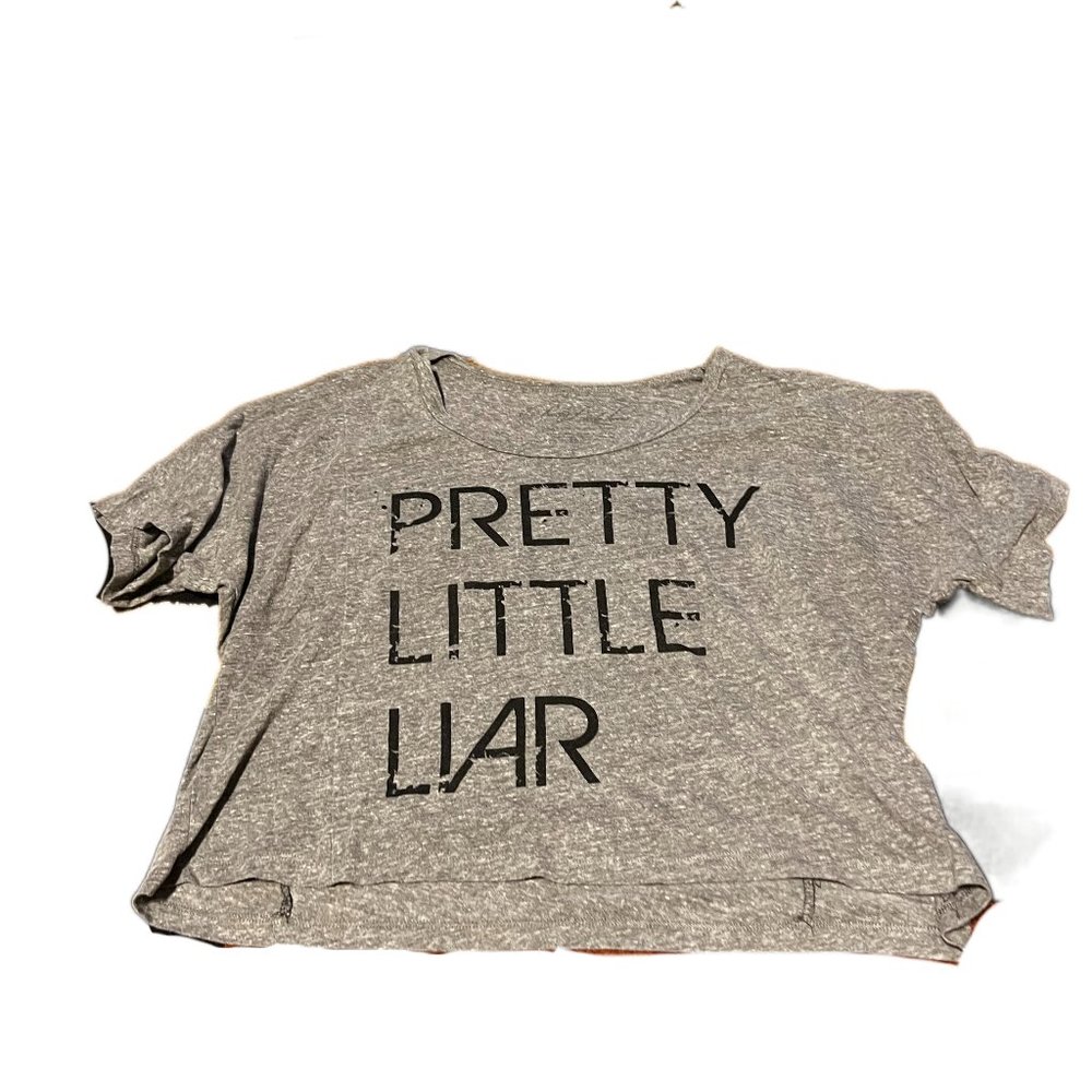 Pretty little Liar Crop Top